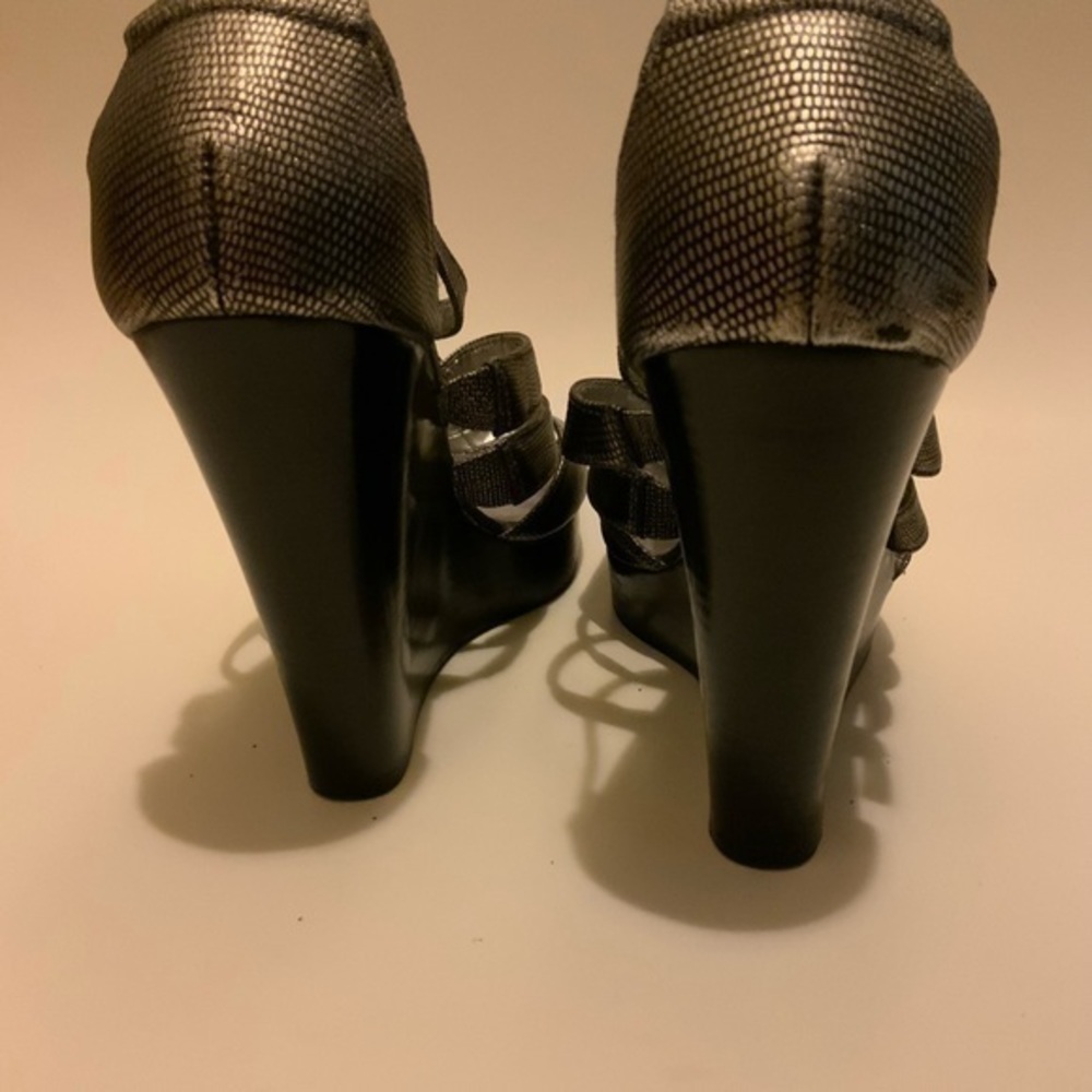 Calvin Klein Solana Pewter wedges - Picture 9 of 10